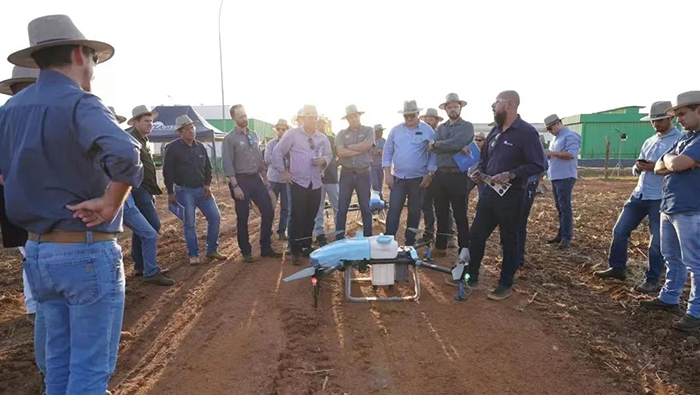 Cómo EAVISION Drone Sprayer está ayudando a la agricultura de precisión en Brasil